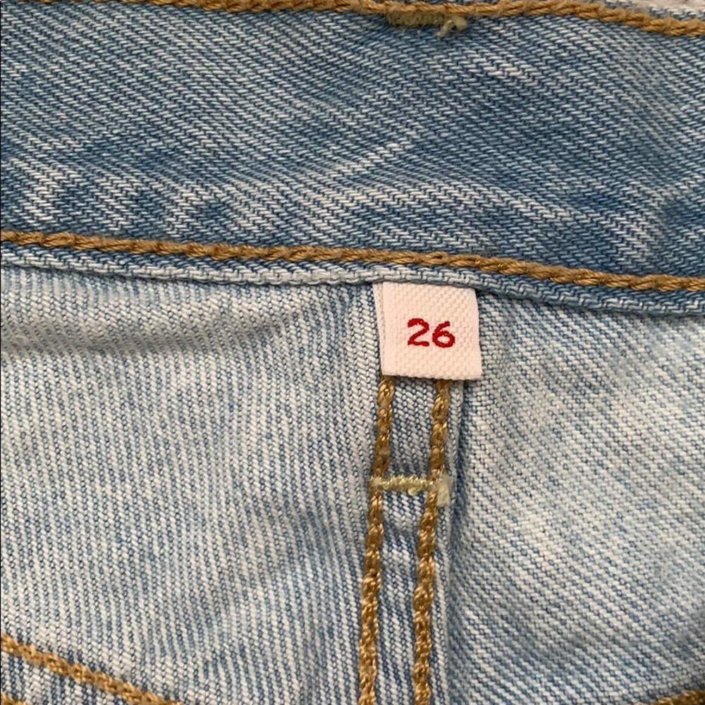 Levi’s !! - Picture 4 of 4